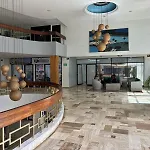 Moderno Apartamento Frente al Mar